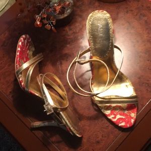 Beautiful Aldo red n gold sandals